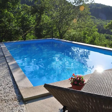 Istrien Traditionelles Steinhaus 3 By Interhome بيت للعطل Kotli